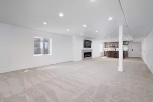 691 E Kings Peak Cv, Draper, UT 84020 - Photo 40