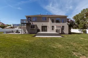691 E Kings Peak Cv, Draper, UT 84020 - Photo 52