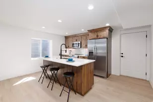 691 E Kings Peak Cv, Draper, UT 84020 - Photo 42
