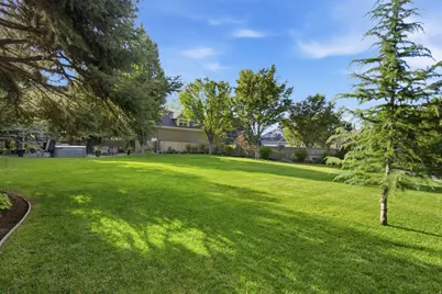 3234 E Marthas Cv S #3, Cottonwood Heights, UT 84093 - Photo 4