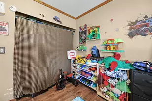 8557 S McIntyre Way, West Jordan, UT 84081 - Photo 16