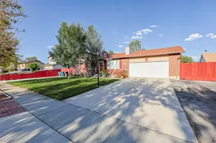 8557 S McIntyre Way, West Jordan, UT 84081 - Photo 36
