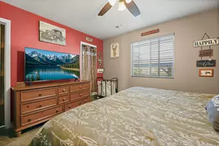 8557 S McIntyre Way, West Jordan, UT 84081 - Photo 12