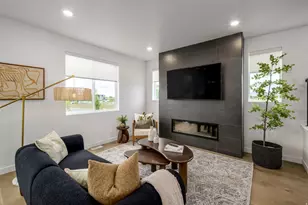 253 Fushion Ln, Draper, UT 84020 - Photo 4