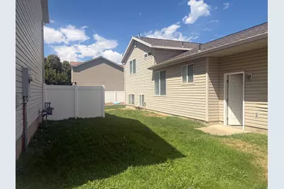241 W 1875 N, North Ogden, UT 84414 - Photo 4