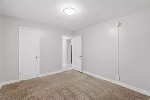 853 S 900 E, Salt Lake City, UT 84102 - Photo 16