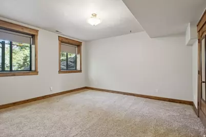 3501 S Kirk Cir, Salt Lake City, UT 84106 - Photo 32