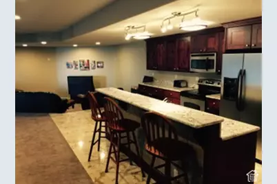 2527 E Bonneville Terrace Dr, Ogden, UT 84403 - Photo 34