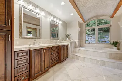 2527 E Bonneville Terrace Dr, Ogden, UT 84403 - Photo 30