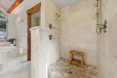 2527 E Bonneville Terrace Dr, Ogden, UT 84403 - Photo 32