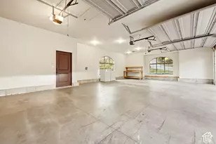 2527 E Bonneville Terrace Dr, Ogden, UT 84403 - Photo 42