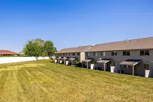 1865 W 5050 S, Roy, UT 84067 - Photo 32