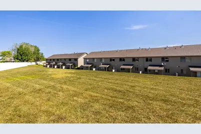 1865 W 5050 S, Roy, UT 84067 - Photo 6