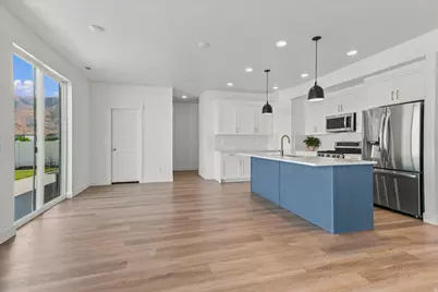 531 E 600 S, Hyrum, UT 84319 - Photo 6