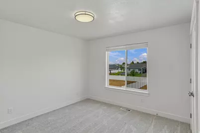 531 E 600 S, Hyrum, UT 84319 - Photo 16