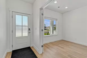 531 E 600 S, Hyrum, UT 84319 - Photo 4