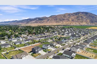 531 E 600 S, Hyrum, UT 84319 - Photo 24