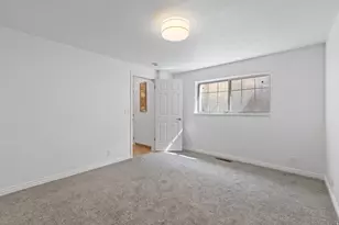 3329 E Stonehill Ln, Cottonwood Heights, UT 84121 - Photo 44