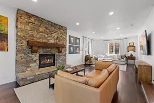 3329 E Stonehill Ln, Cottonwood Heights, UT 84121 - Photo 4