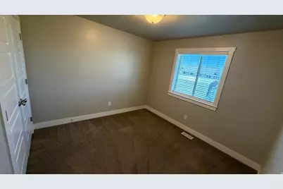 1086 S 2300 E, Spanish Fork, UT 84660 - Photo 30