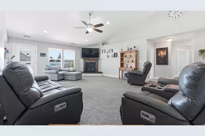 2831 W 2325 N, Plain City, UT 84404 - Photo 8