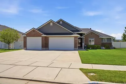 2831 W 2325 N, Plain City, UT 84404 - Photo 2