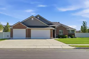 2831 W 2325 N, Plain City, UT 84404 - Photo 4