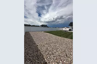 203 W 1000 S, Vernal, UT 84078 - Photo 24