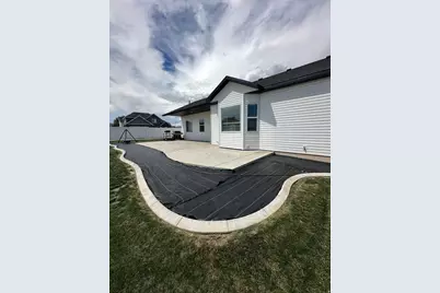203 W 1000 S, Vernal, UT 84078 - Photo 18