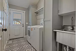 10750 S Dimple Dell Dr, Sandy, UT 84092 - Photo 30