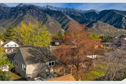 10750 S Dimple Dell Dr, Sandy, UT 84092 - Photo 4