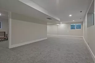 10750 S Dimple Dell Dr, Sandy, UT 84092 - Photo 28