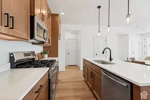 6897 W Gravel Cross Way S, West Jordan, UT 84081 - Photo 10