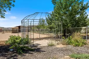 8191 N Sapphire Dr, Saint George, UT 84770 - Photo 32
