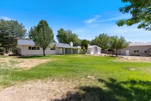 8191 N Sapphire Dr, Saint George, UT 84770 - Photo 30