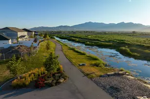 419 E Halls Creek Rd, Saratoga Springs, UT 84045 - Photo 30