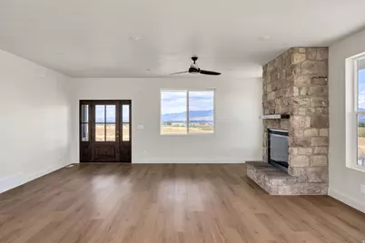 6570 W 600 N, Petersboro, UT 84325 - Photo 8