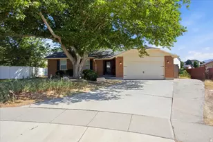 6277 S Stonehollow Circle, Taylorsville, UT 84129 - Photo 2