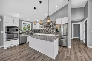 3173 E Barnhill Bay, Cottonwood Heights, UT 84121 - Photo 12
