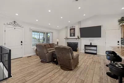 4327 W 9380 S, West Jordan, UT 84088 - Photo 4