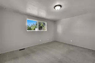 1439 W 2600 N, Clinton, UT 84015 - Photo 14