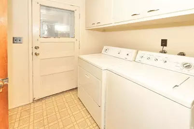 549 W Echo Dr, Murray, UT 84123 - Photo 18
