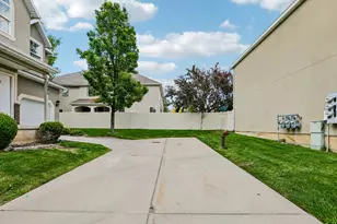 2895 N Bridalwood Loop W, Lehi, UT 84043 - Photo 24