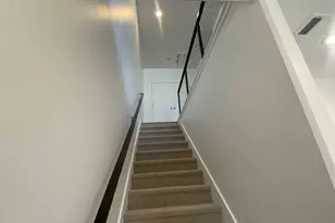 288 W Bishop Pl, Salt Lake City, UT 84103 - Photo 8