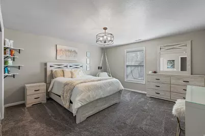 2801 N Wyndom Way, Layton, UT 84040 - Photo 26
