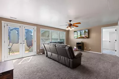 2801 N Wyndom Way, Layton, UT 84040 - Photo 36
