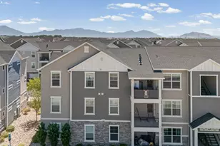 88 W Silver Dr, Vineyard, UT 84059 - Photo 2