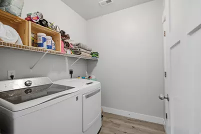 88 W Silver Dr, Vineyard, UT 84059 - Photo 36