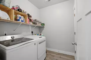 88 W Silver Dr, Vineyard, UT 84059 - Photo 36