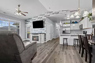 88 W Silver Dr, Vineyard, UT 84059 - Photo 16
